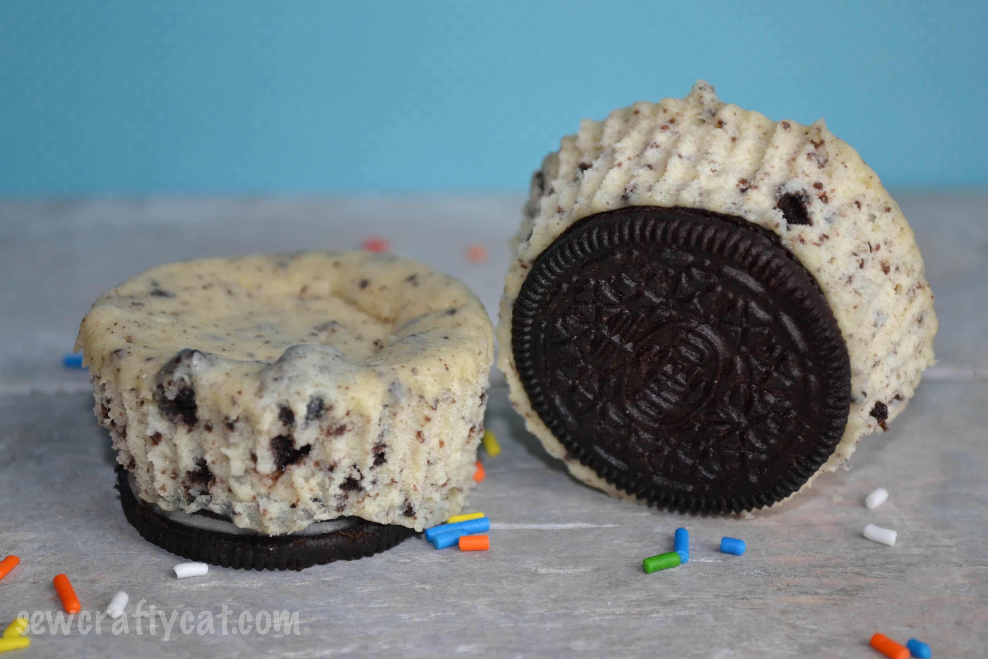 Cookies and Cream Cupcake Recipe - Typically Simple