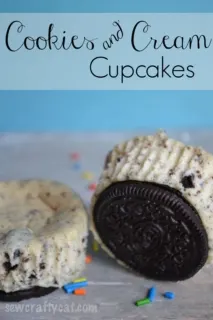 With a few simple ingredients, make these Oreo Cheesecake Cupcakes!