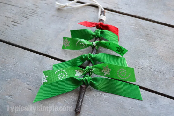 Pom Pom Ribbon Christmas Tree +giveaway - Cherished Bliss