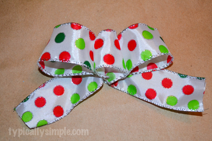 How to Make a Simple Gift Bow - Typically Simple