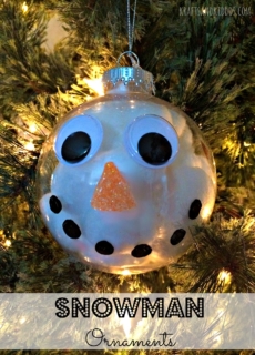 Make this snowman ornament with just a few supplies! A great Christmas craft for kids of all ages! They'll love stuffing the ornament!
