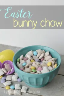 This Easter Bunny Chow recipe is a fun spin on Puppy Chow and makes the perfect treat for Easter or spring!