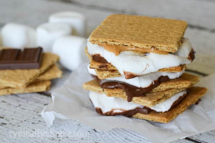 If you thought s'mores couldn't get any better, add a bit of peanut butter to make a delicious Peanut Butter and S'more sandwich - make it in less than 10 minutes using your oven for a sweet after dinner treat! #LetsMakeSmores #ad