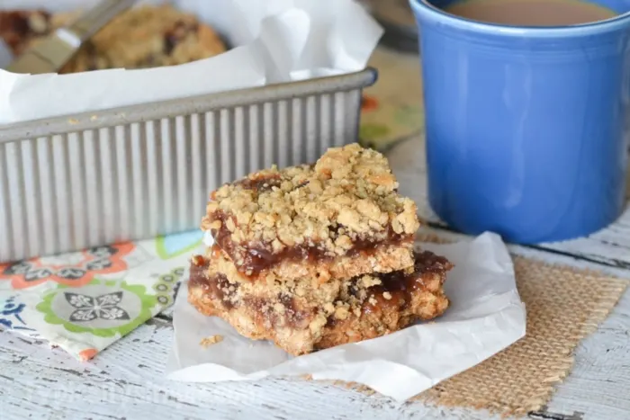 Strawberry Jam Crumb Cake-3