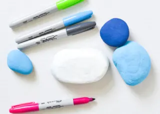 Get creative with this painted rock art project - a perfect craft for camping, at the cabin, or just in the backyard!